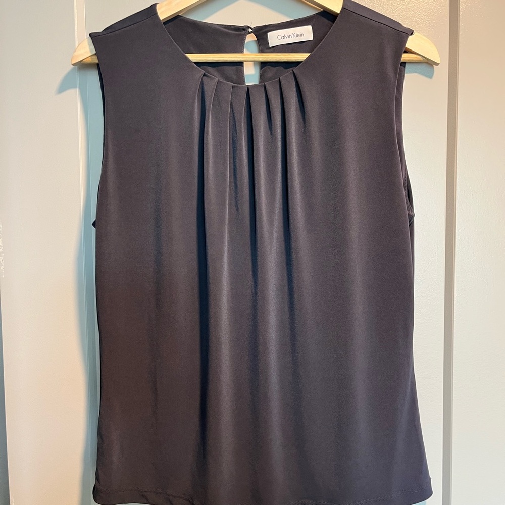 Calvin Klein Women's Navy Sleeveless Blouse
